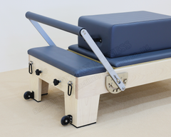 DZ132-3 Maple wood pilates reformer machine