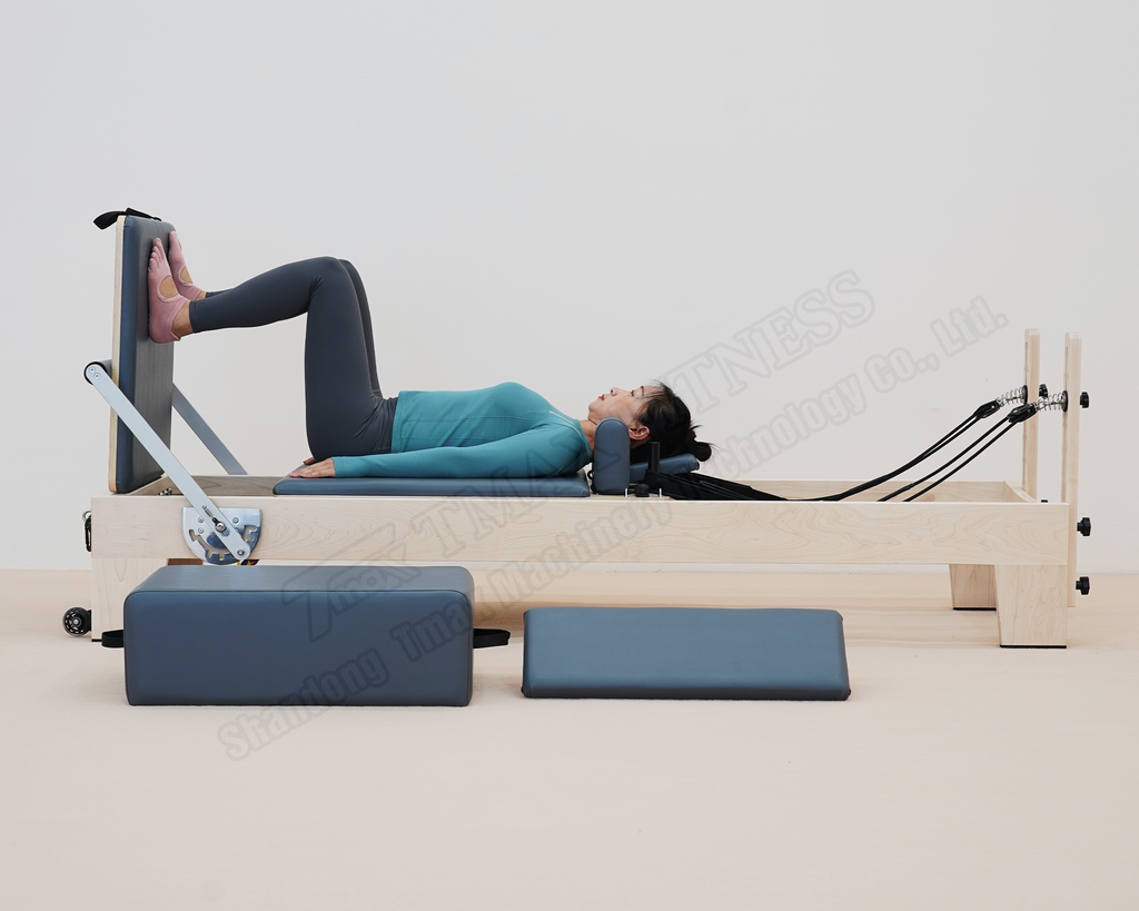 DZ132-3 Maple wood pilates reformer machine – TmaxPilates