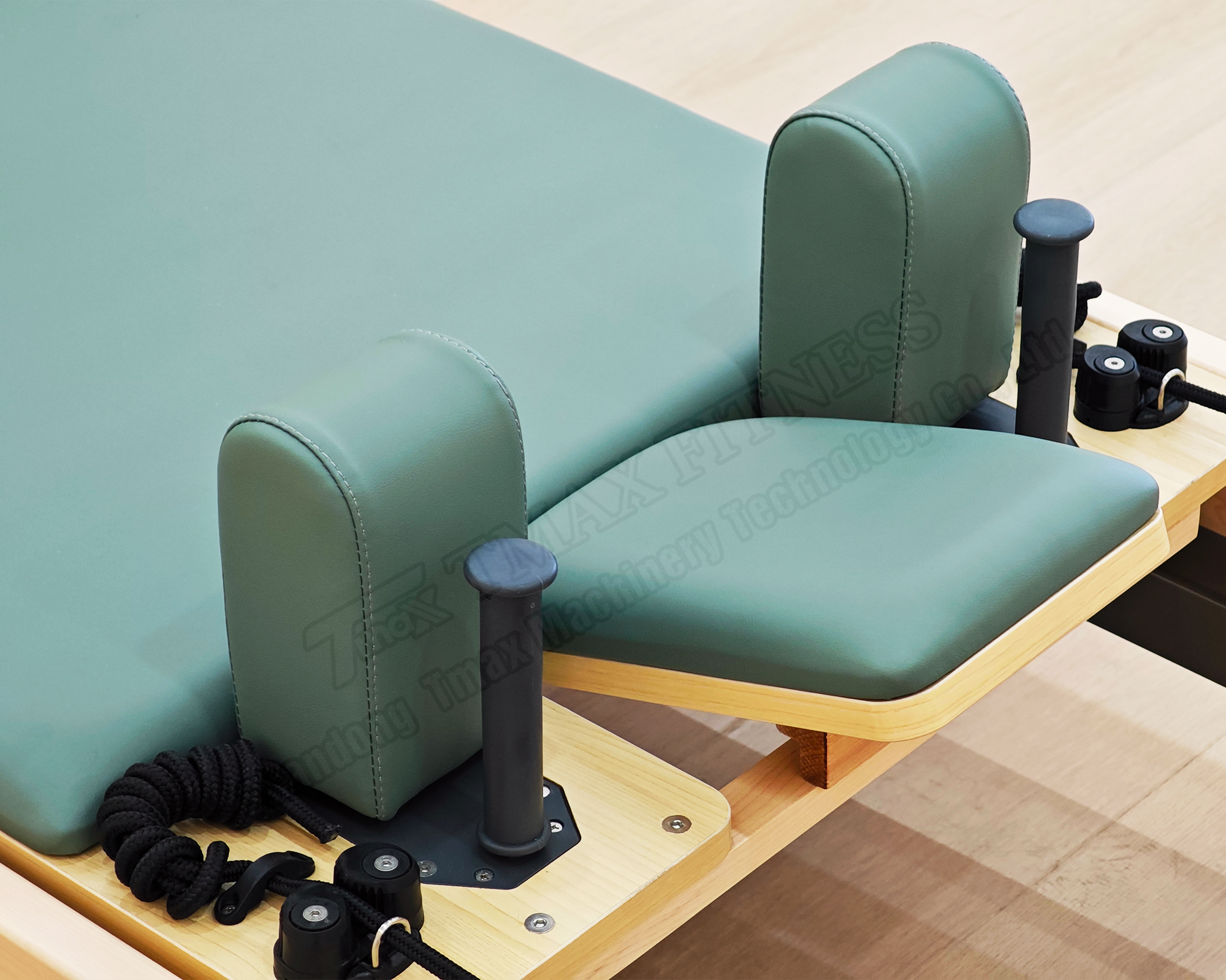 DZ132-5 Premium Maple Wood Pilates Reformer