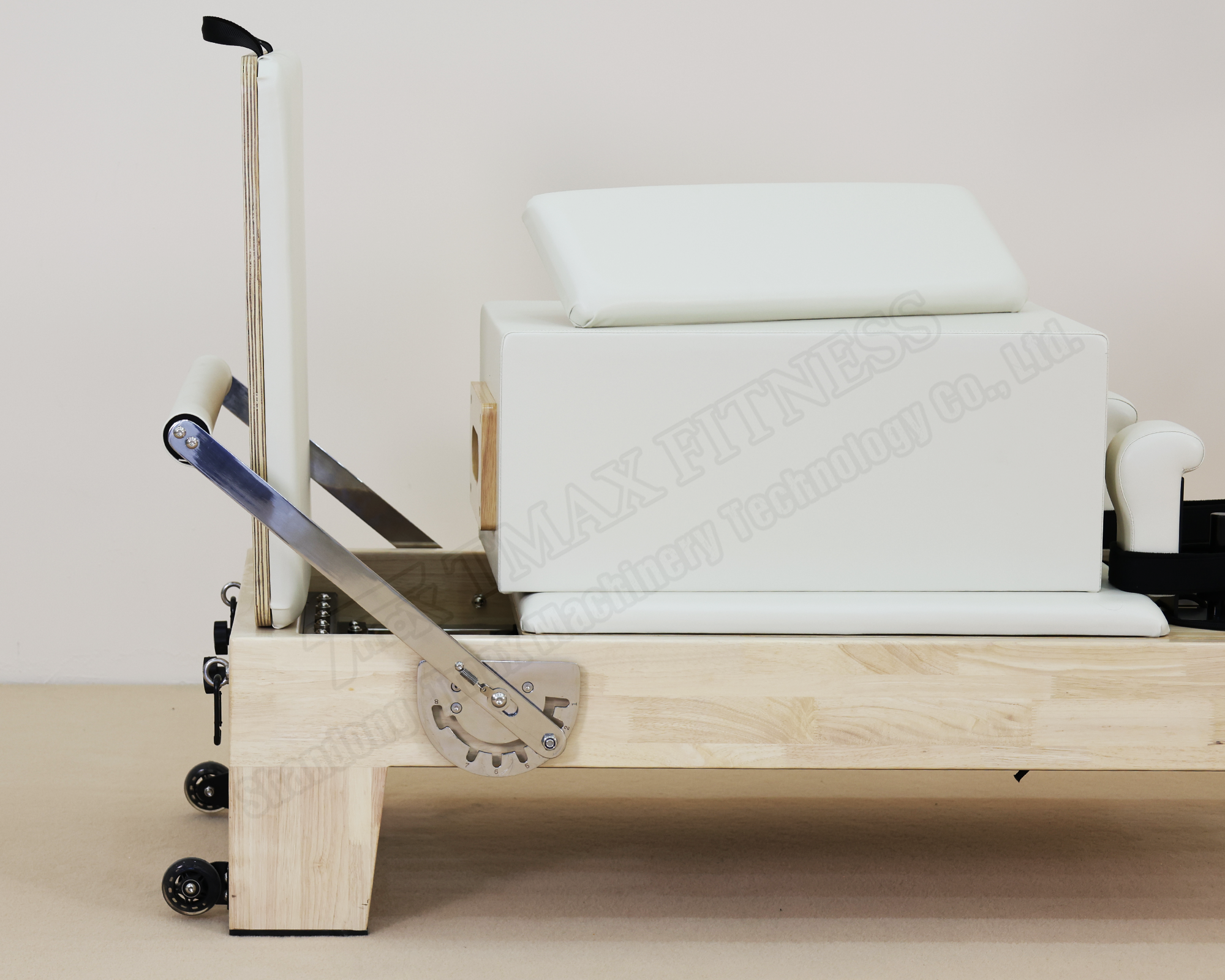 DZ132T Oak Pilates Reformer with Half Tower machine