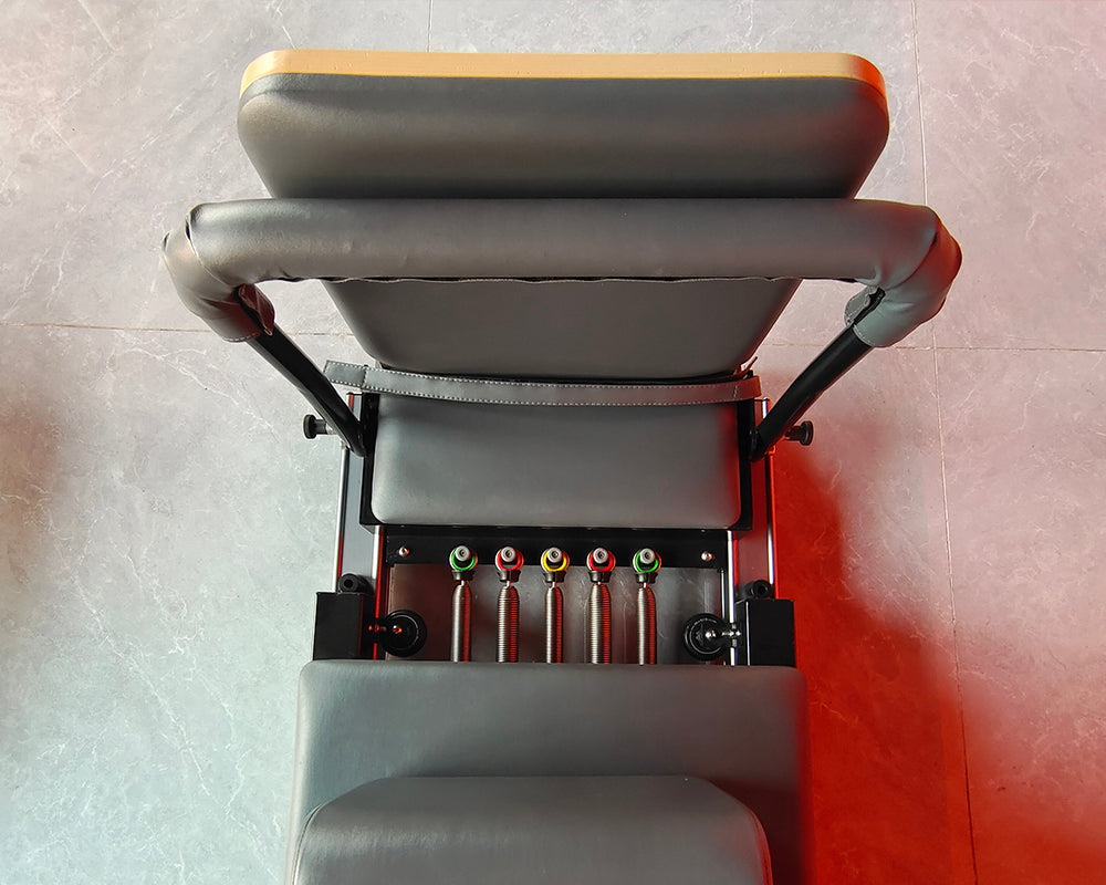 DZ146 Pull-out Pilates Reformer: Space-Saving Elegance