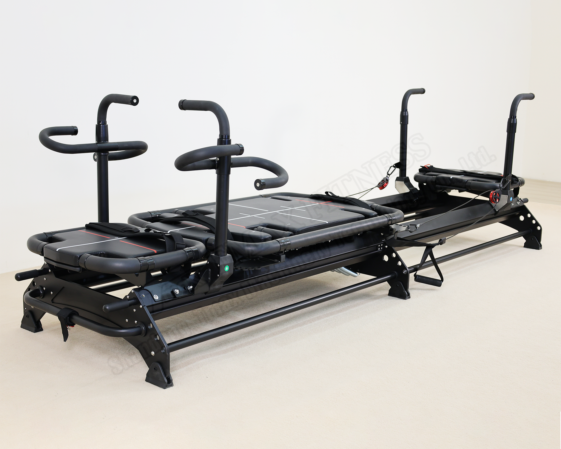 スポーツ・フィットネス Reformer Workout on the Studio Reformer スポーツ・フィットネス Reformer Workout on the Studio