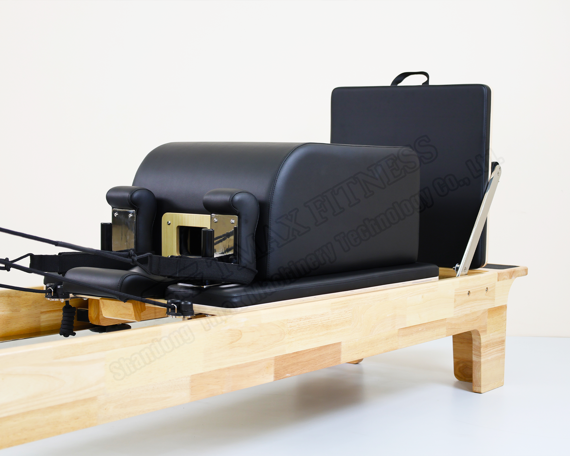 DZ1381 Oak Wood Professional Studio Reformer with Polished Stainless Steel Components