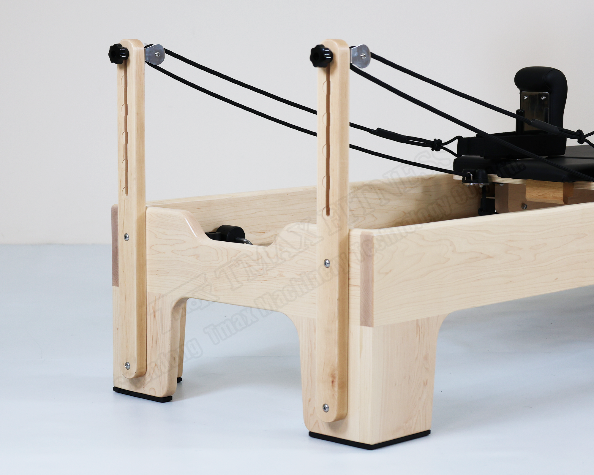 DZ1832 Studio Reformer Made with North American Maple Wood
